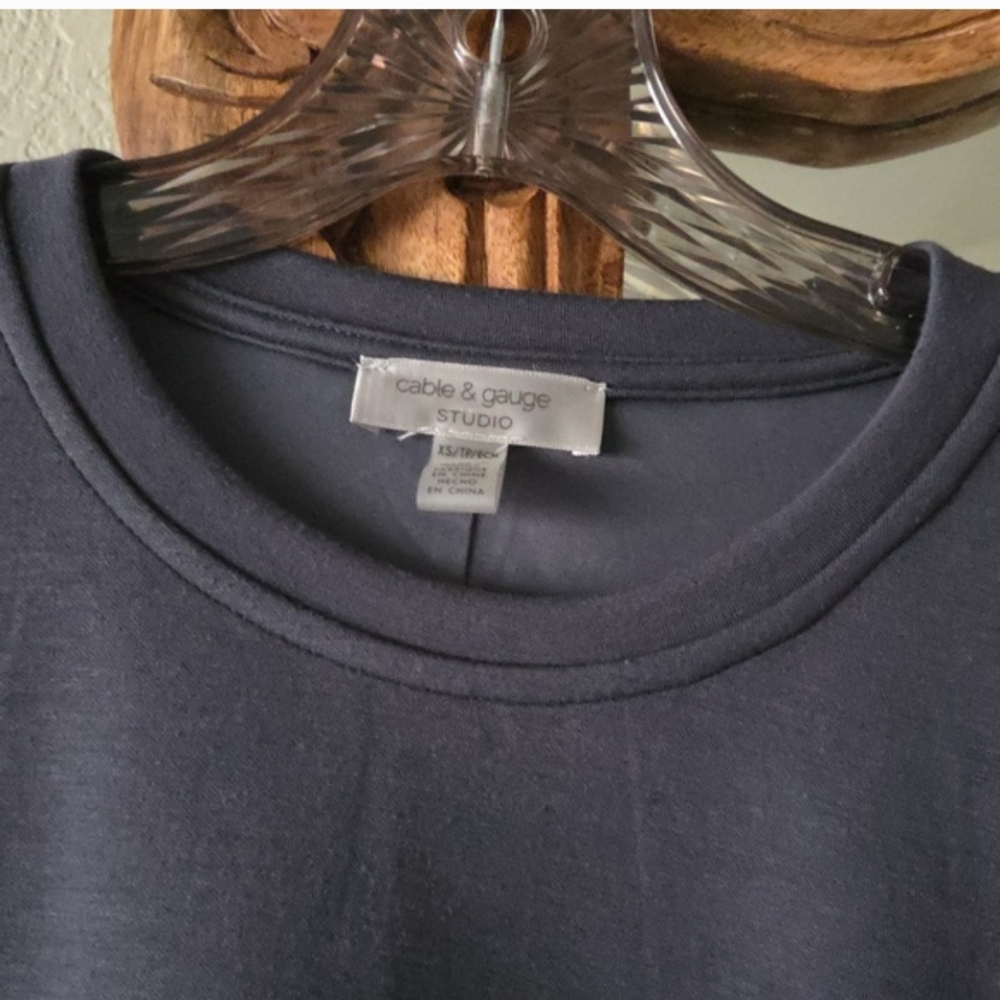 Cable & Gauge NWT Sport Yummy Blue Crewneck Pullover - Picture 2 of 5